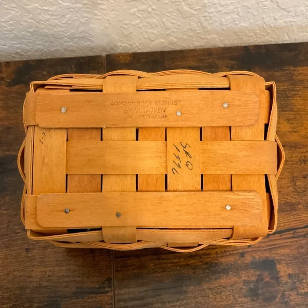 Vintage Longaburger Small Handwoven Cottage Core Leather Handle Tea Basket 1996